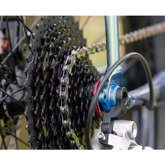 Gusset GS-11 Slick Chain - řetěz 11-rychlostní Petrol Oil slick | kasitro.live