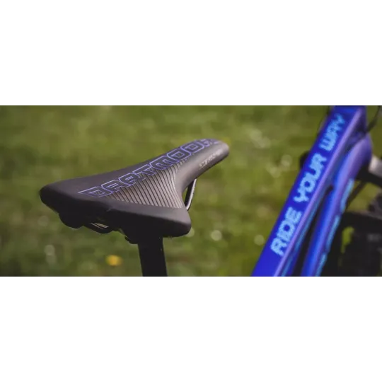 Dartmoor Arrow sedlo Race | kasitro.live