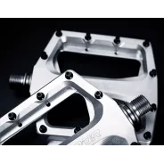 Dartmoor THUNDER Alu CNC pedály - Silver | kasitro.live