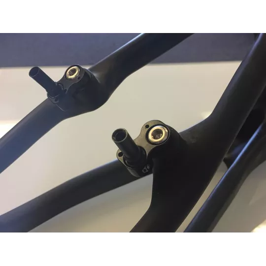 BOX Components Two Brake Post – Brake Adapter | kasitro.live
