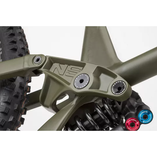 NS Bikes Fuzz 29 – DH sjezdové kolo | kasitro.live