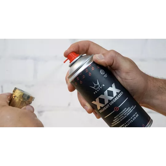 Peaty's XXX Solvent Degreaser 400 ml sprej - odstraňovač maziva