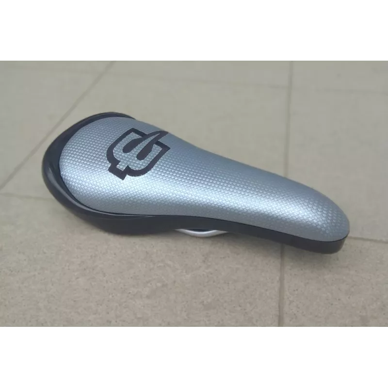 Brave X-treme Tuff Silver – Saddle With Rails | kasitro.live