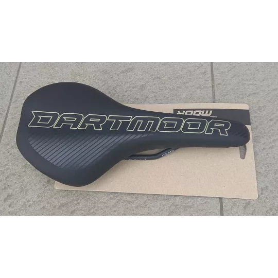 Dartmoor Arrow sedlo Race Ltd. - Black / Sandstorm | kasitro.live